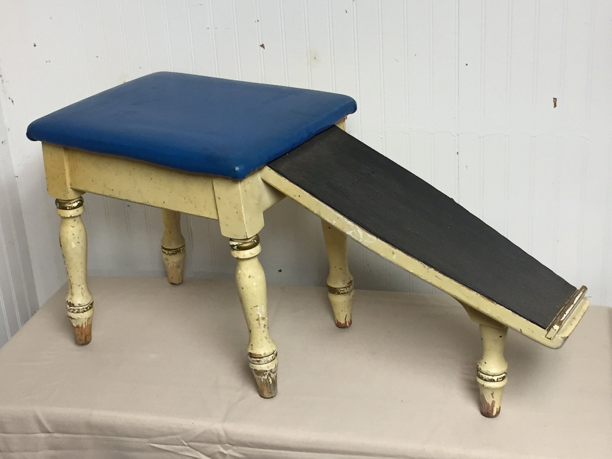 1950's MidCentury Shoe Salesman Wooden Stool, Shoe Store Fitting Bench