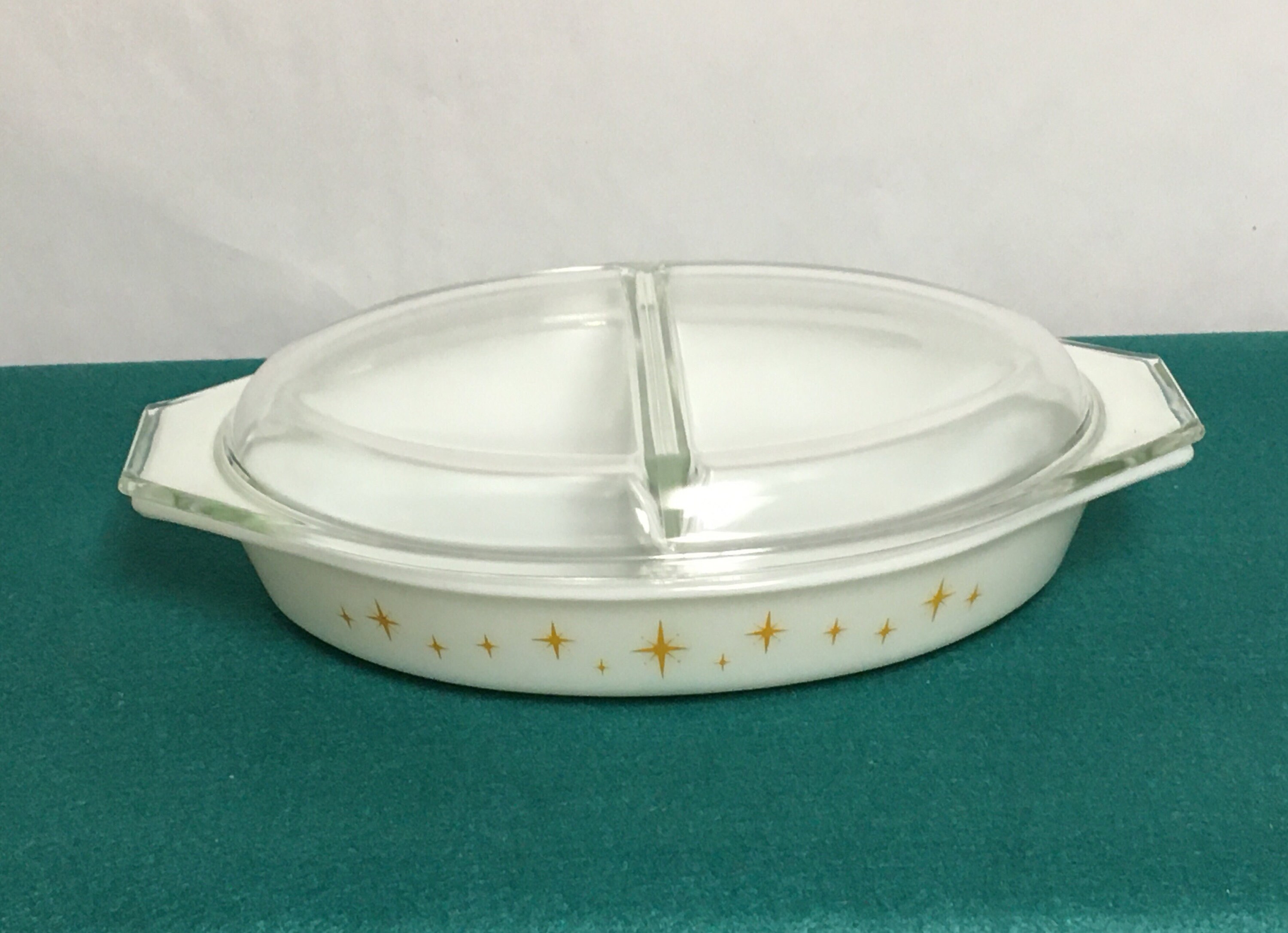 Divided top baking dish