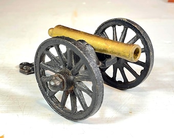 Vintage Penn Craft Cast Iron & Brass Toy Cannon, USA