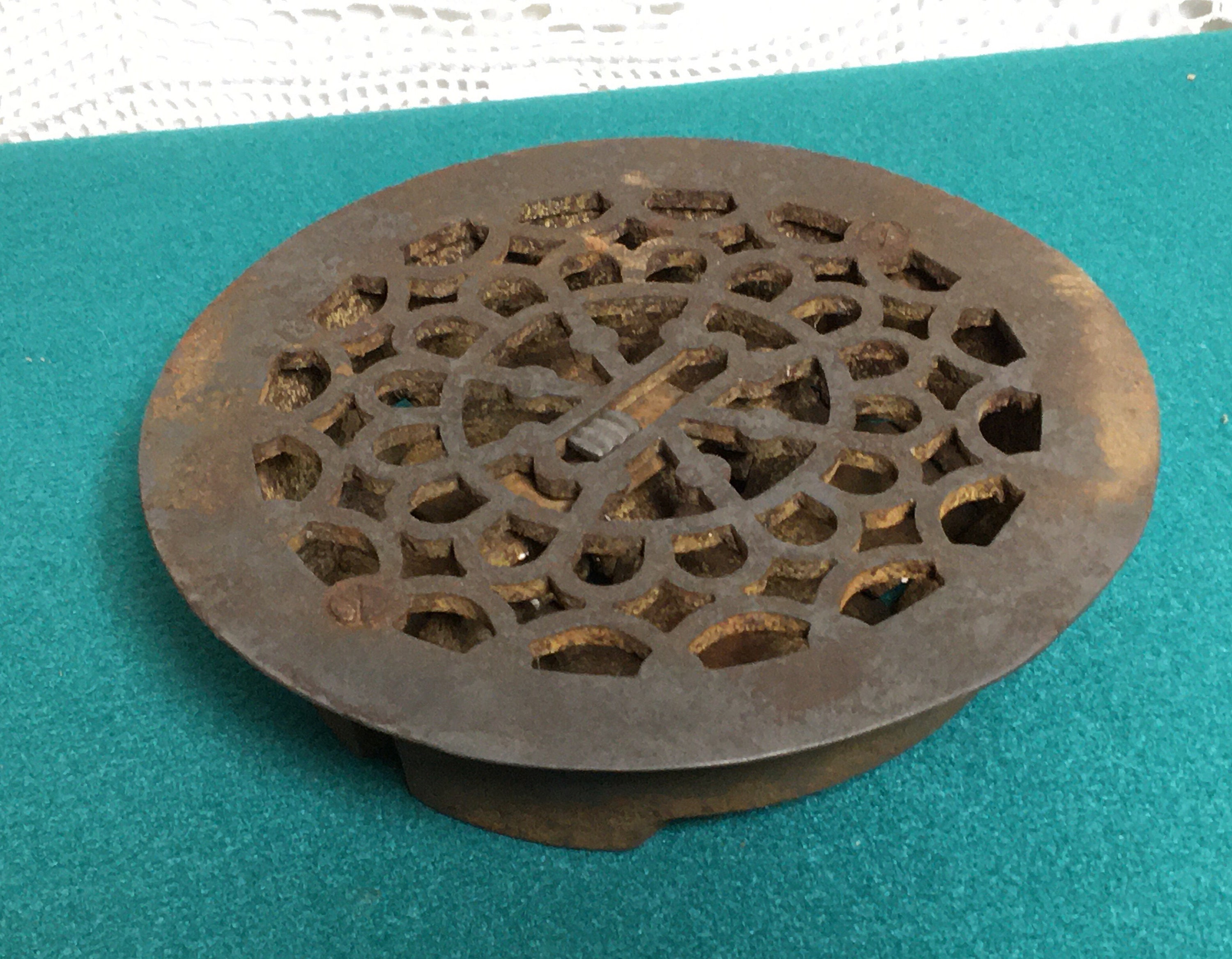 Antique Round Victorian Cast Iron Heating Grate Floor Register, Ornate