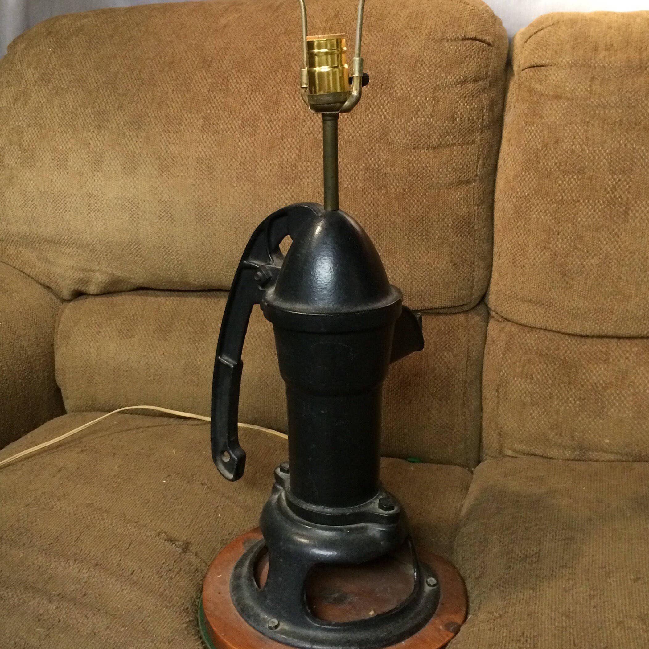 Vintage Cast Iron Hand Farm Pump Table Lamp Pitcher Hand Water Pump Re