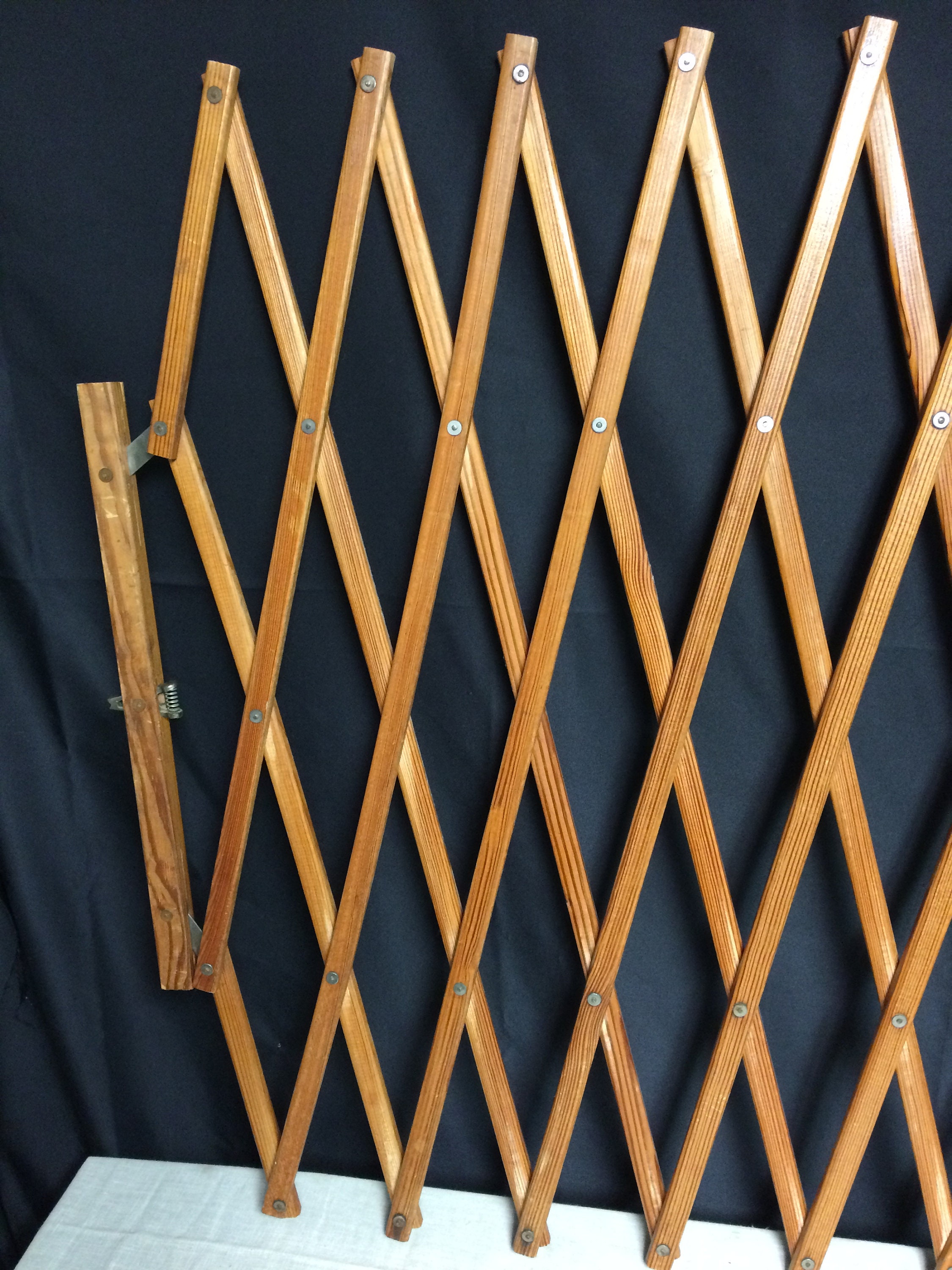 Antique Wooden Folding Safety Gate, Expanding Gate, Accordion Gate