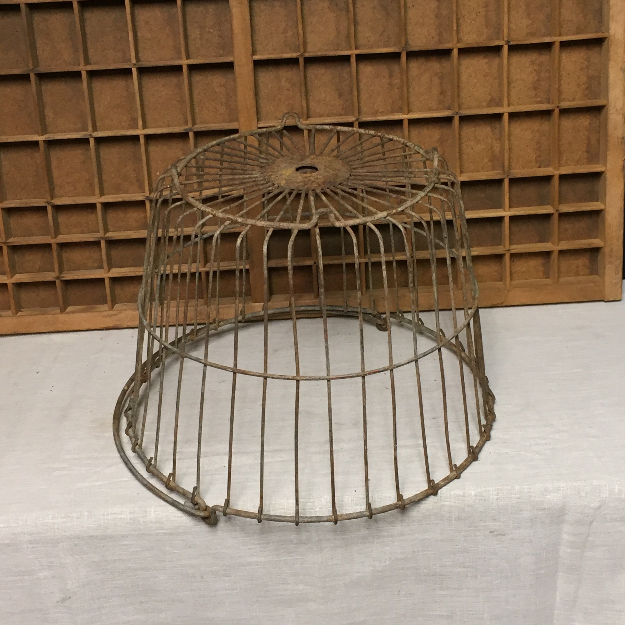 Antique Metal Wire Egg Basket with Wire handle and Footed Bottom