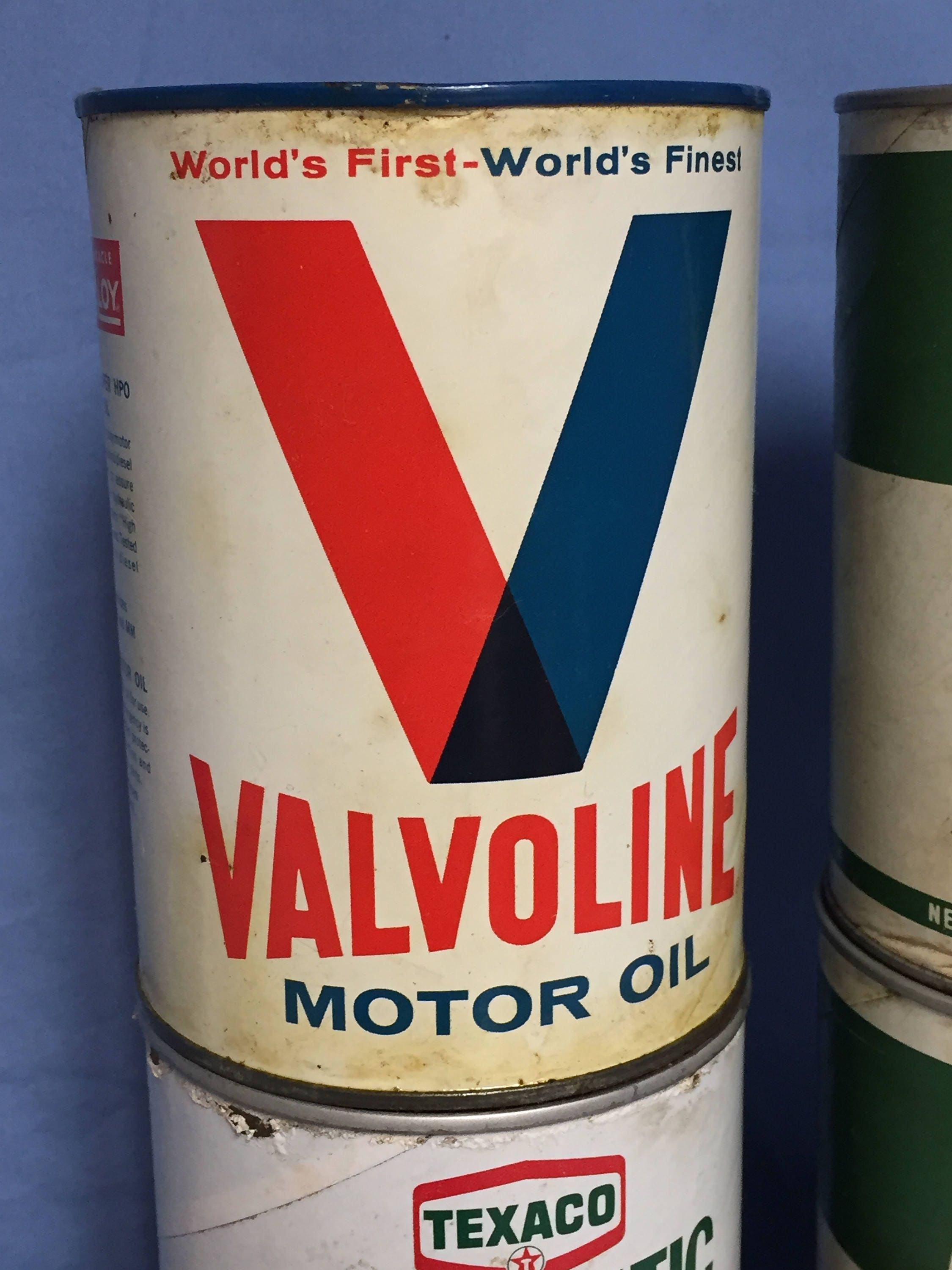 4 Full Quart Cans of Quaker State Texaco Valvoline Motor Oil, Gas