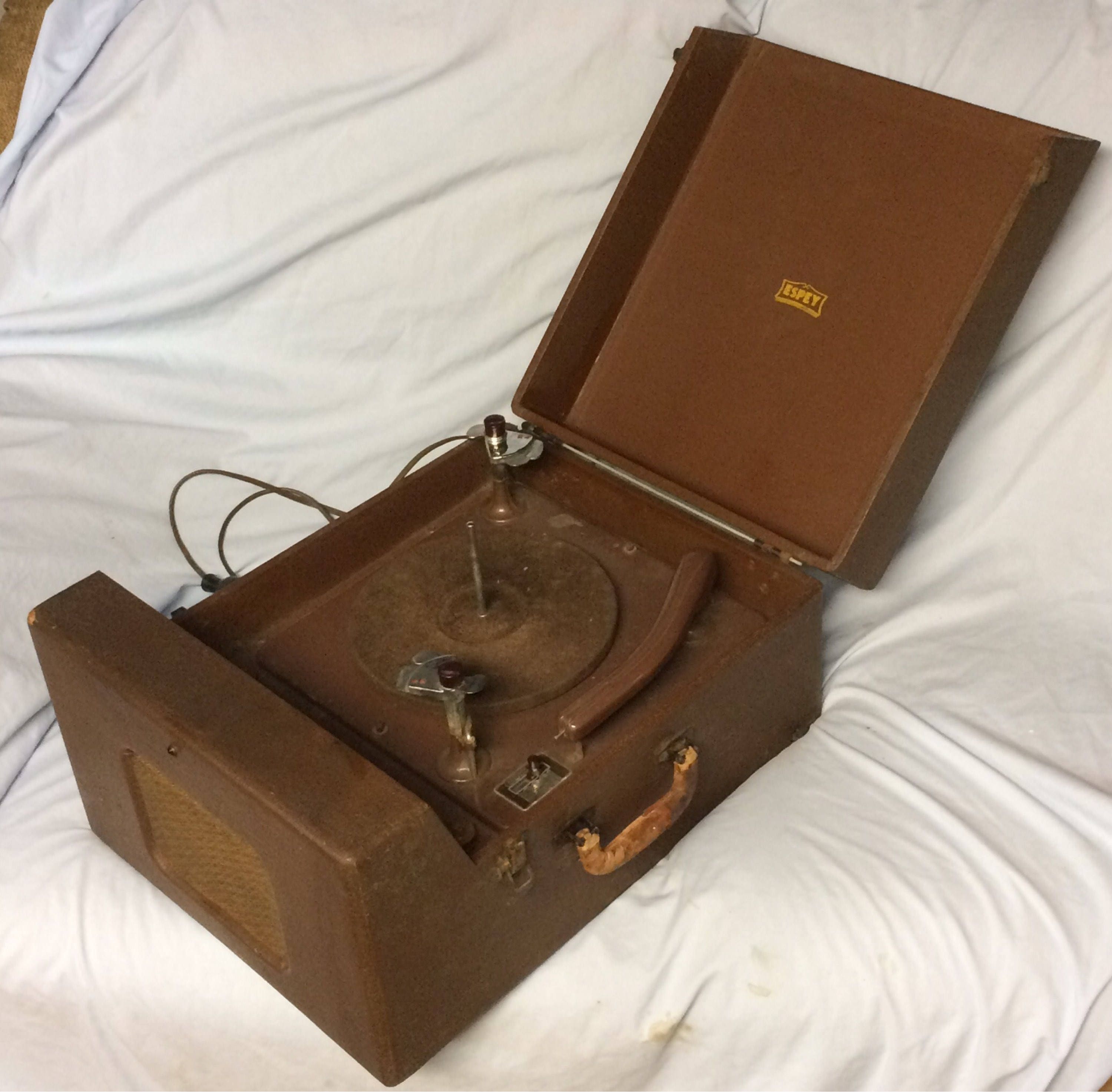 Vintage 1946 Espey Model 641 Portable Phonograph 78's Tube Record