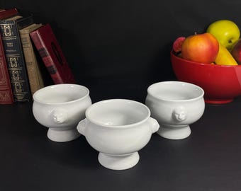 Bodum Small Pedestal, Porcelain, Soup Bowls with Lion Heads, Set of 3