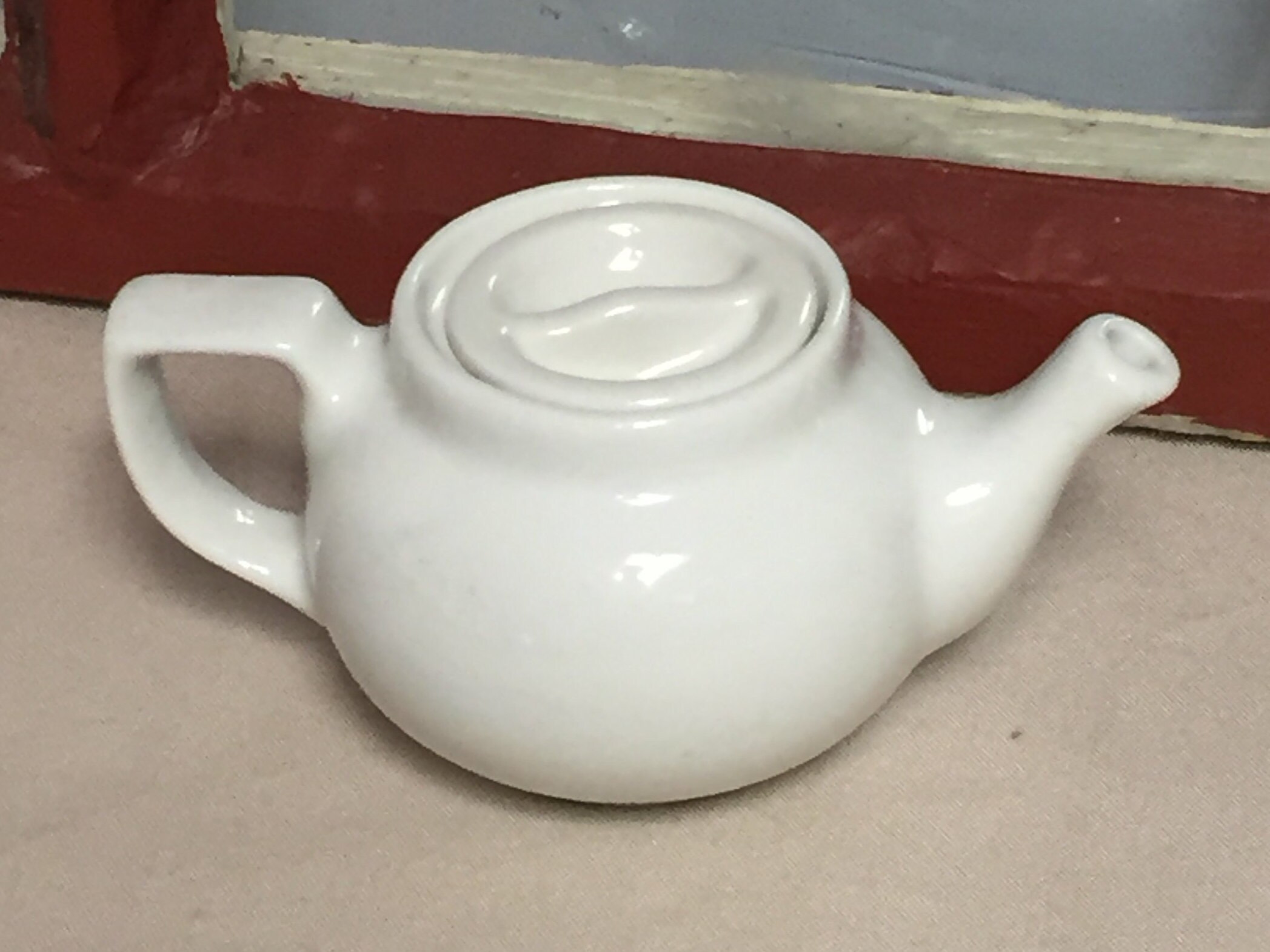 Hall Vintage Restaurant Ware Teapot with Inverted Lid, Vintage Hall