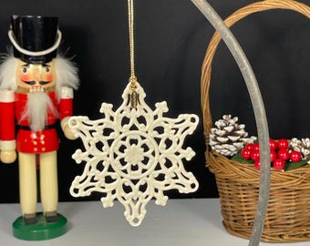 Lenox Snow Fantasies Snowflake, 2002 Ornament
