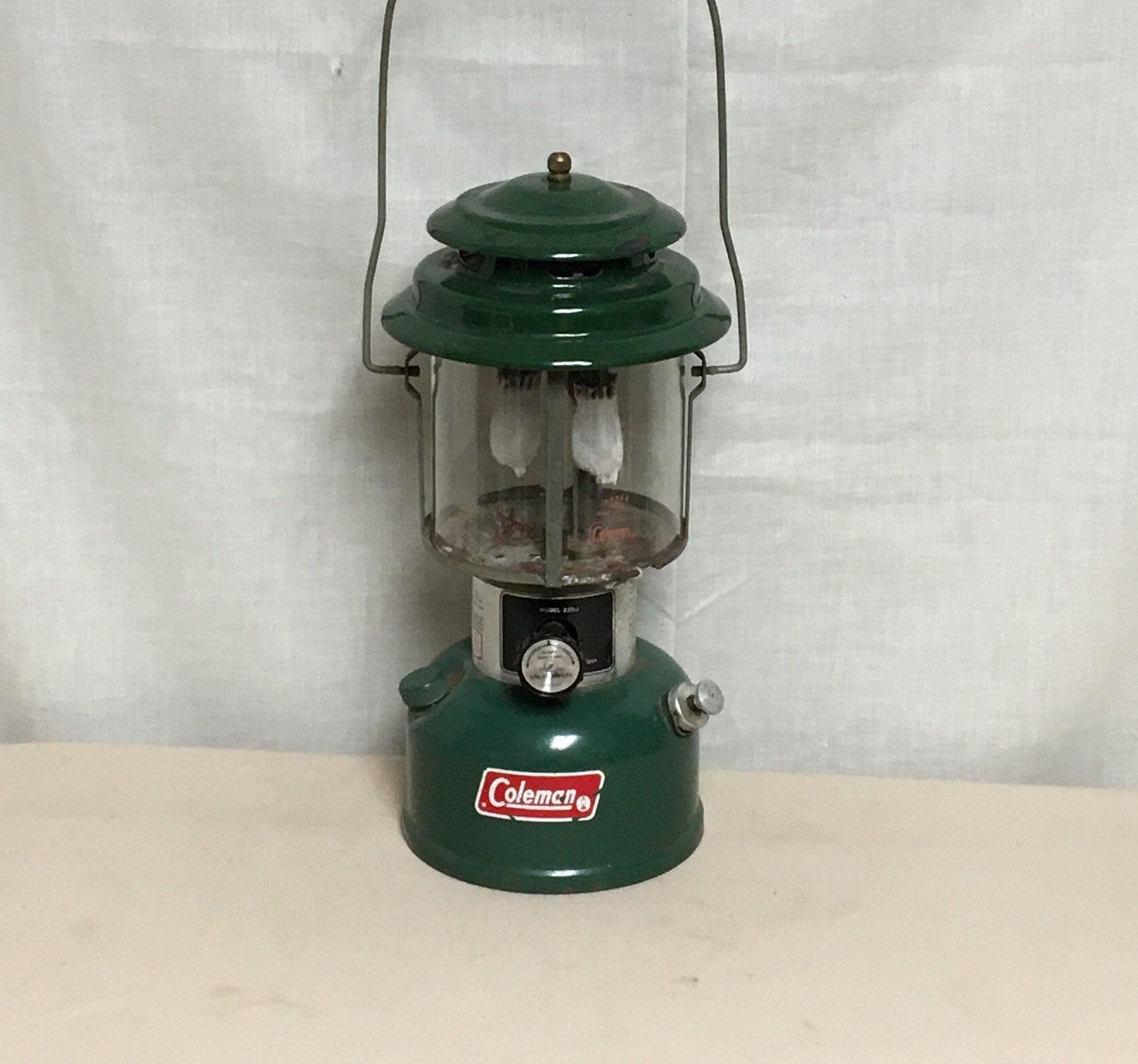 Vintage 1976 Coleman Fuel Lantern Model 220J with Original Pyrex Globe