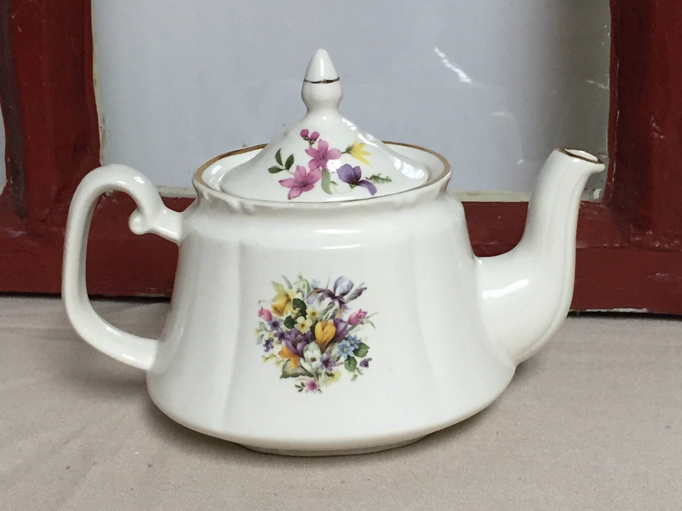 Price Kensington Potteries Teapot, Made in England, Oporto Teapot