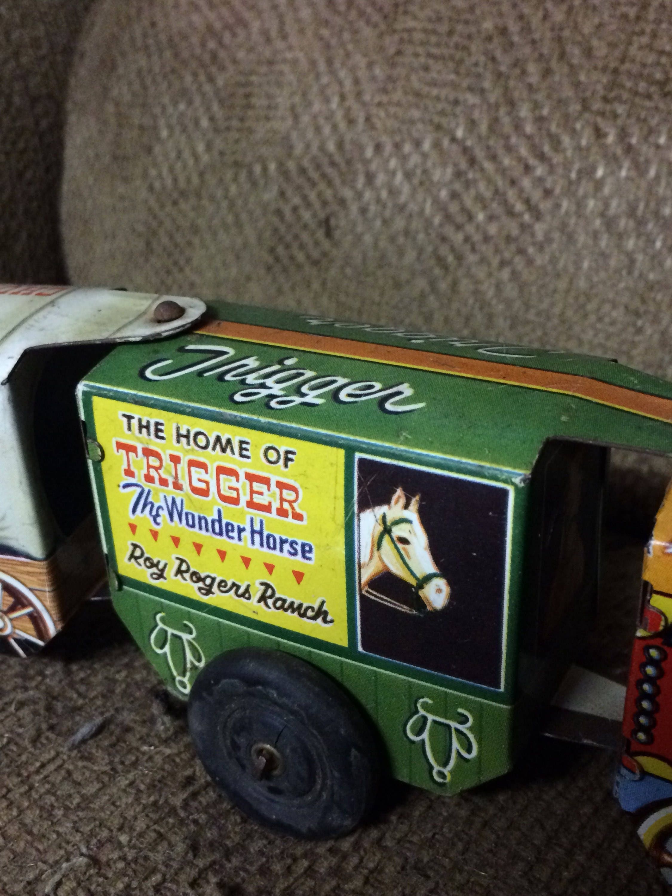 Vintage 1950's Roy Rogers Stage Coach Wagon Train Marx Tin Windup Toy