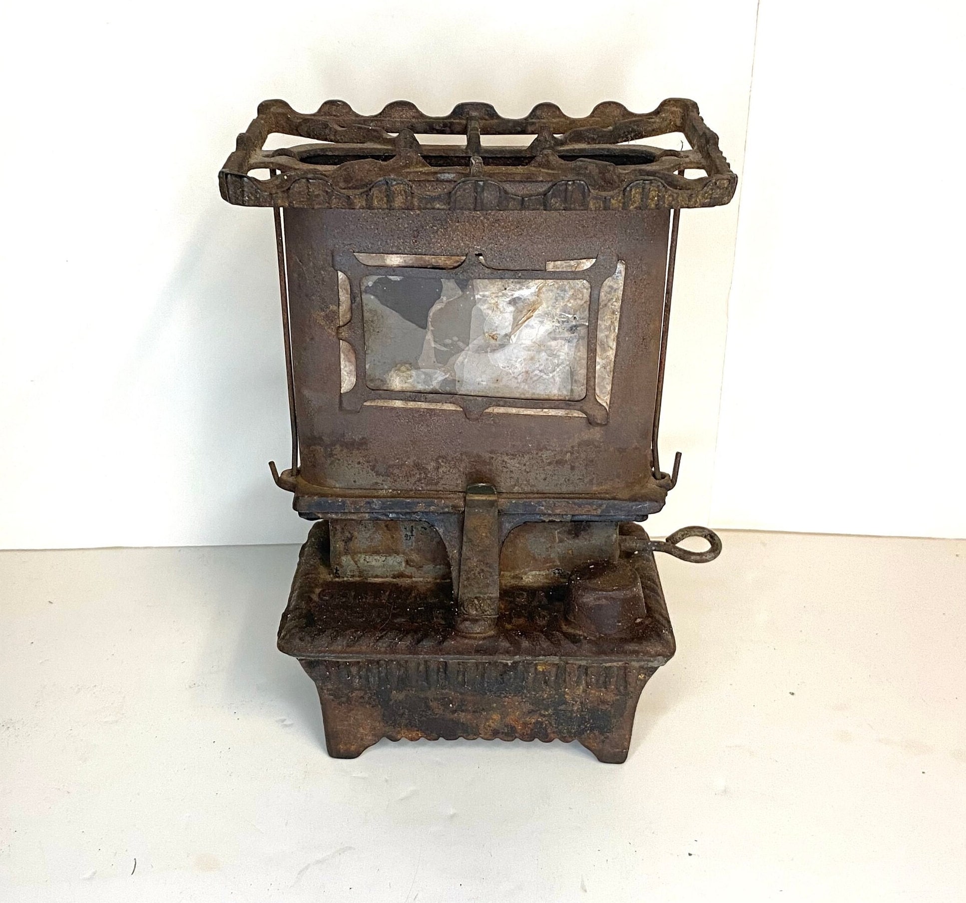 Late 1800's Sad Iron Stove Heater, Central Oil & Gas Stove Co. Gardner