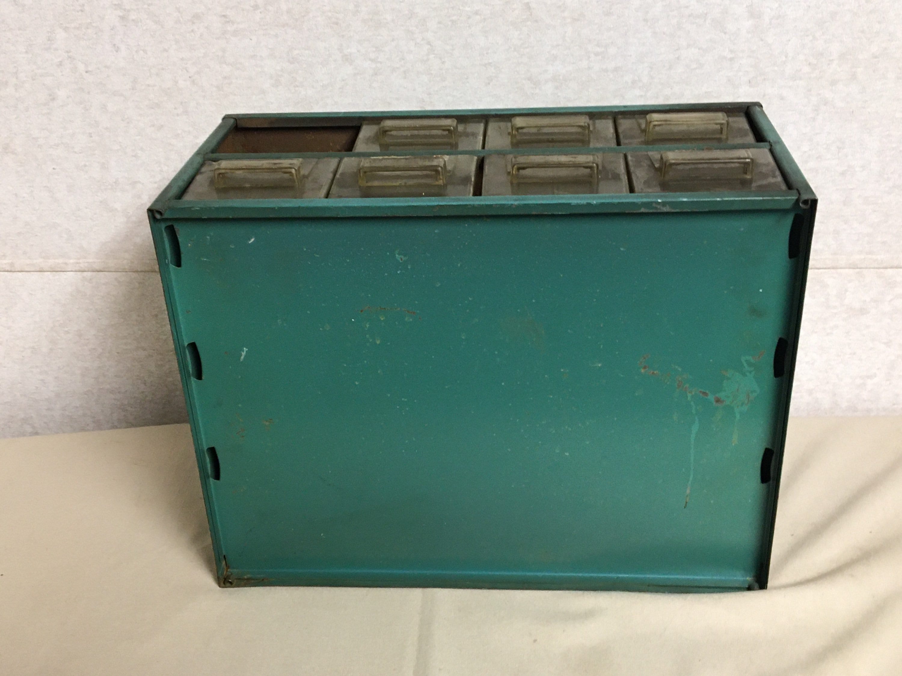 RESERVED Eveready Automotive Lamps Display Bulbs Display