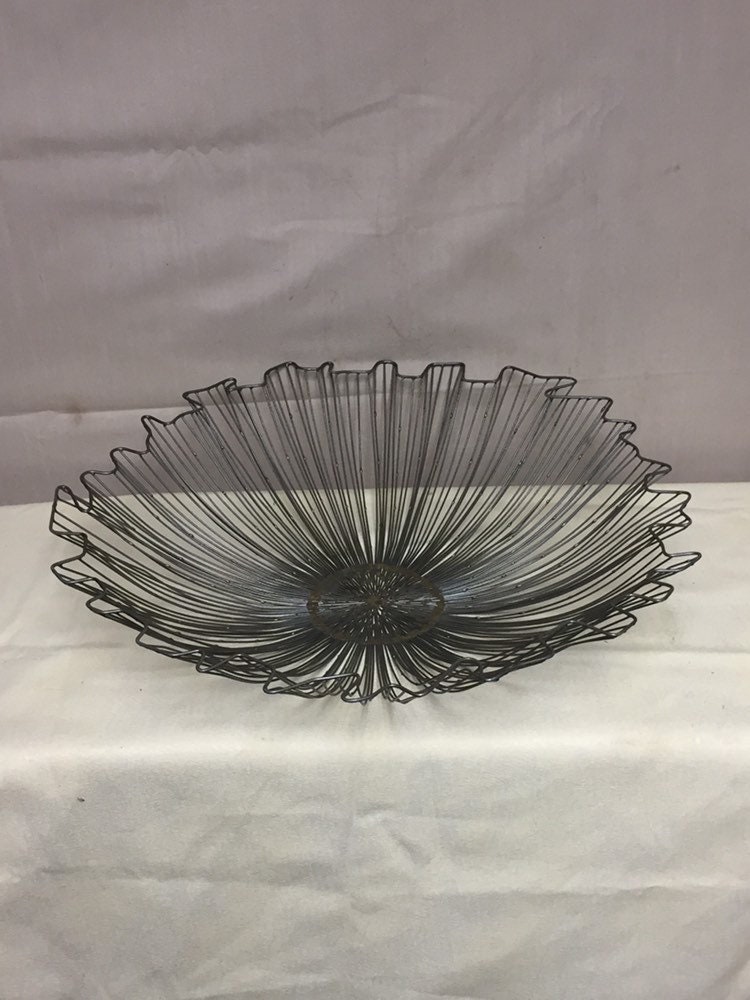 Metal Wire Wall Art, Large Wire Burst Wall Hanging, Wire Flower
