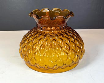 Pantalla de lámpara de huracán de cristal ámbar vintage con diseño de rombos acolchados