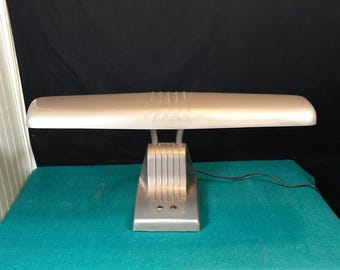 Clean Vintage Dazor 1000 Industrial Double Goose Neck Desk Lamp, 2 Bulb Florescent