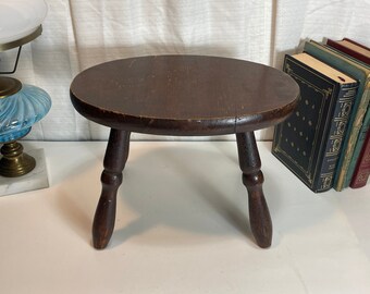 1980's Oval Wooden Stepstool Footstool, Dark Wood Stepstool PlandStand