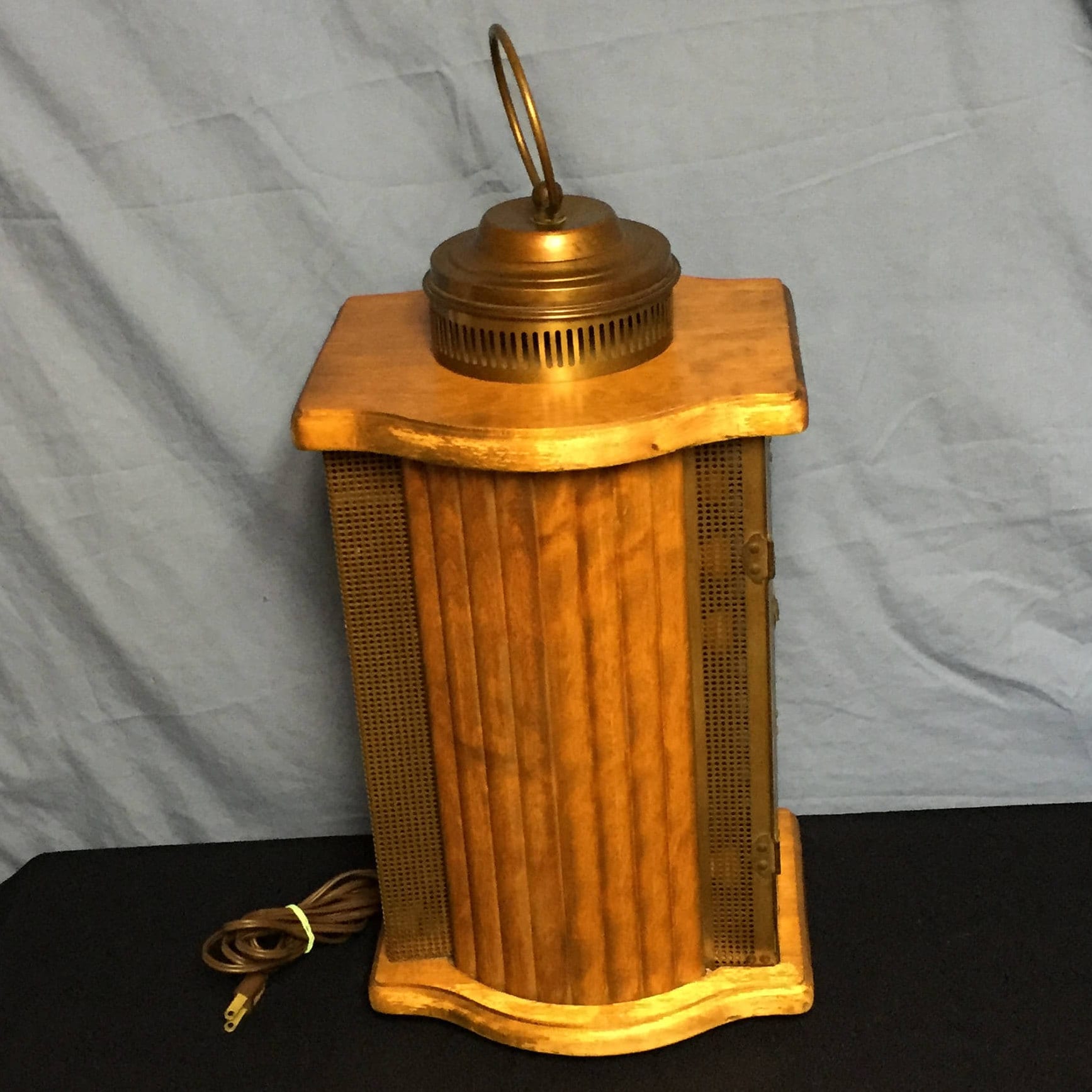 Vintage Town Crier Radio In Good Working Order, Model 380T, by The