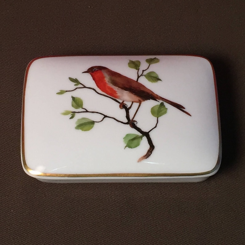 Porcelain Trinket Box, Gefiederte Welt, Rosenthal, Handmalerei, Munchen Germany, Hand Painted Bird image 1