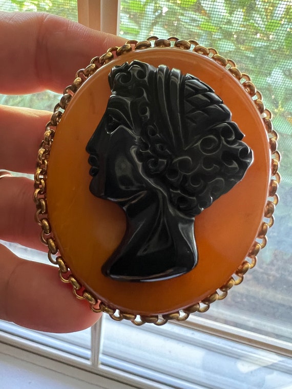 Antique Art Deco Large Bakelite Cameo, c 1930s - image 1