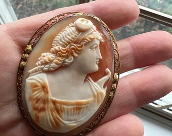 Antique Art Nouveau Cameo Goddess Diana 14 K Gold, C 1900 High Relief