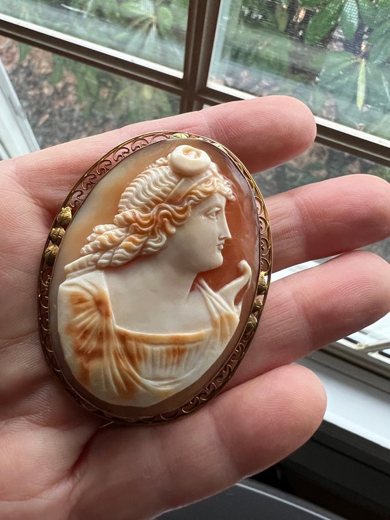 Antique Art Nouveau Cameo Goddess Diana 14 K Gold,