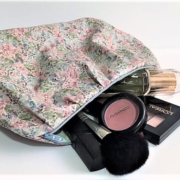 Pleated Make Up Case Sewing Pattern PDF File