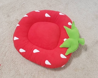 Strawberry Bed~~!!! Unique, adorable Dog & Cat ..Pet Bed~!! /  Large , X-Large