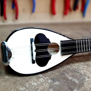 Original Baglamas | Handmade Traditional 6 String Greek Baglamas