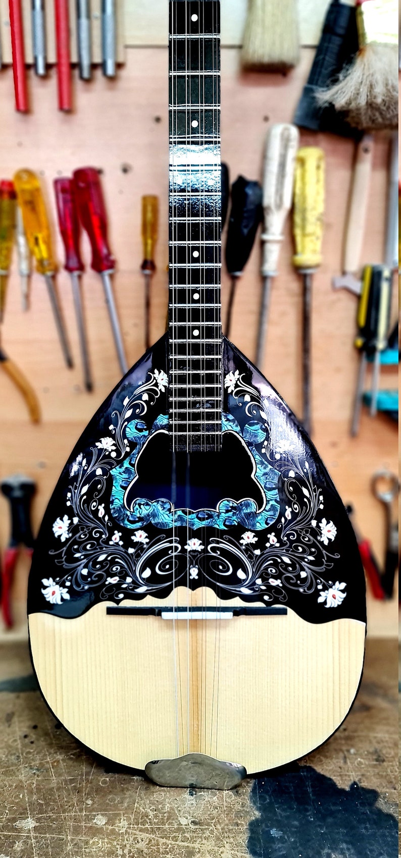 A wonderful 8 string bouzouki, suitable for students and beginners, made by hand with all solid materials