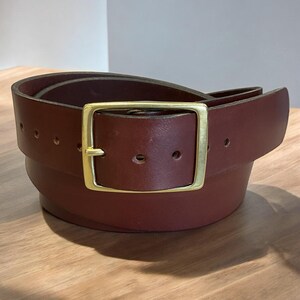 leather belt, full grain 10 Oz premium leather, choose belt color, brass finish buckle, Men&#39;s belt, women&#39;s belt
