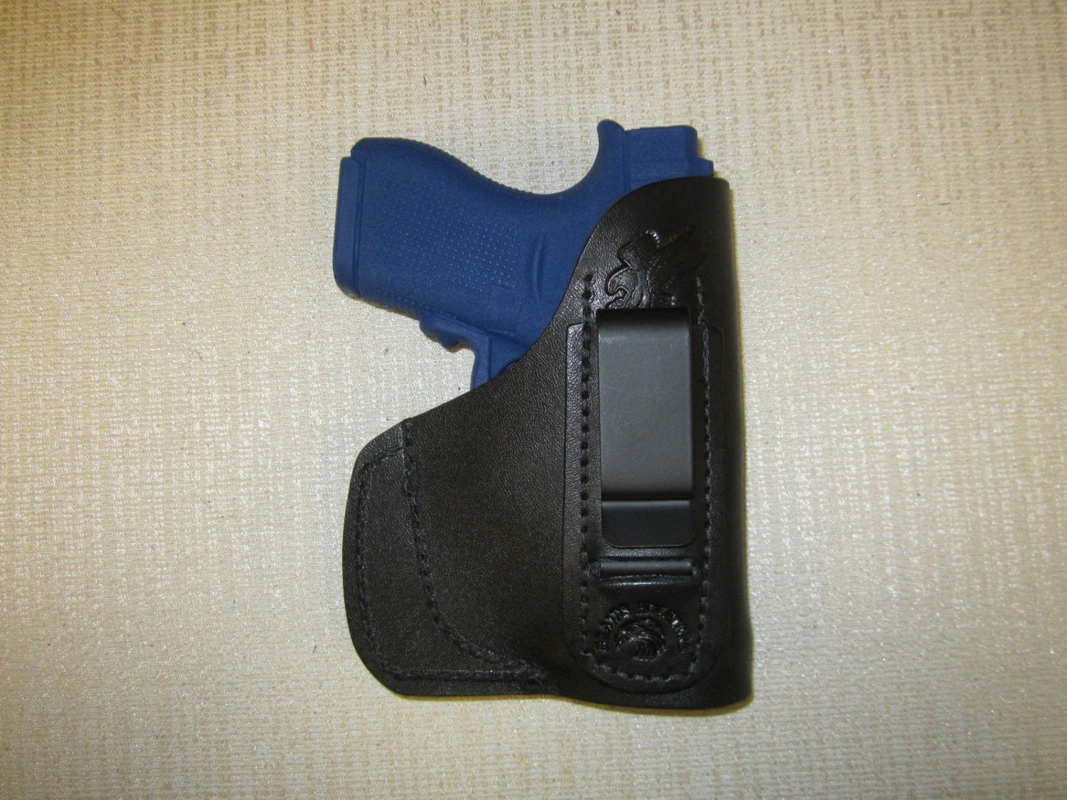IWB R hand holster with sweat shield FITS GLOCK 42 WITH GREEN OR RED CT LASER 