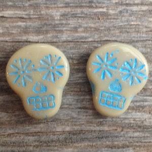 Czech Glass Flat Sugar Skulls 20 x 17 mm - Beige with Turquoise -  4 Beads