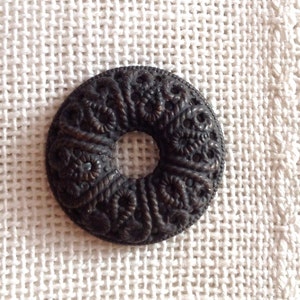 Vintage Antique 1920&#39;s Czech Donut Brass Filigree - 21 mm