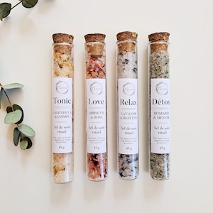 Sels de bain floraux parfumés, coffret cadeau spa, coffret relaxation personnalisé, cadeau pour elle personnalisable, sel de bain exfoliant