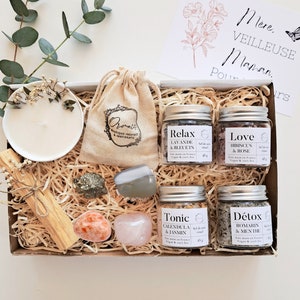 Self love spa gift box, natural bath salts, dried flower candle, lithotherapy kit, palo santo, Mother's Day gift