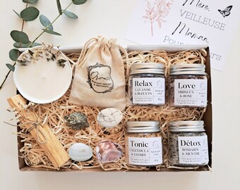 Self love spa gift box, natural bath salts, dried flower candle, lithotherapy kit, palo santo, Mother's Day gift