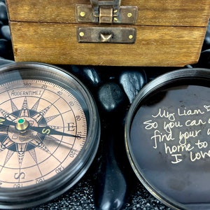 Personalisierter Gravierter Messing Kompass für ein Abschlussgeschenk, Messing Kompass im Vintage-Stil für die Navigation im Freien.