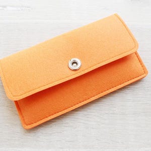 Felt Case Sleeve Bag Holder for iPhone 16 Pro,  iPhone 16, light grey customized phone size 112OR