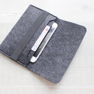 Felt Case Sleeve Bag Holder for iPhone 16 Pro,  iPhone 16, dark grey customized phone size 101GD