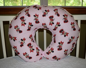 minnie mouse boppy