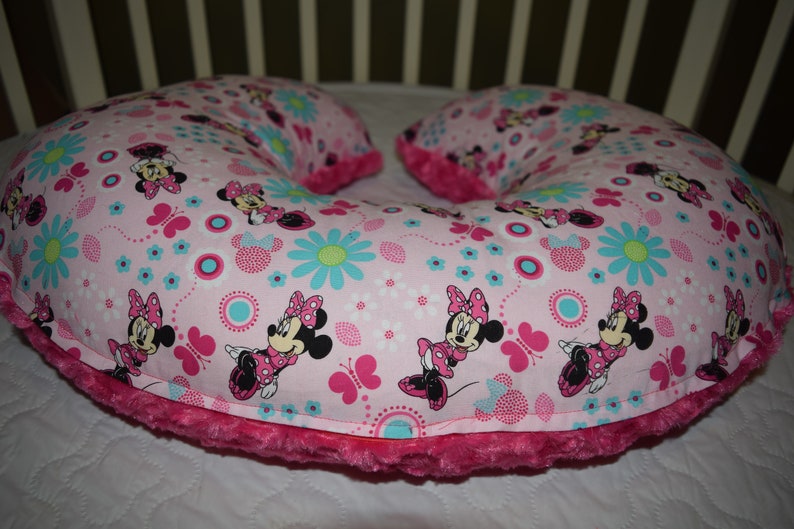 boppy pillow cover with strap