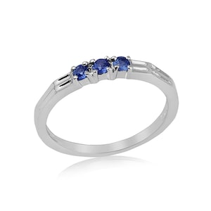 Sterling Silver Montana Yogo sapphire 3 stone band ring