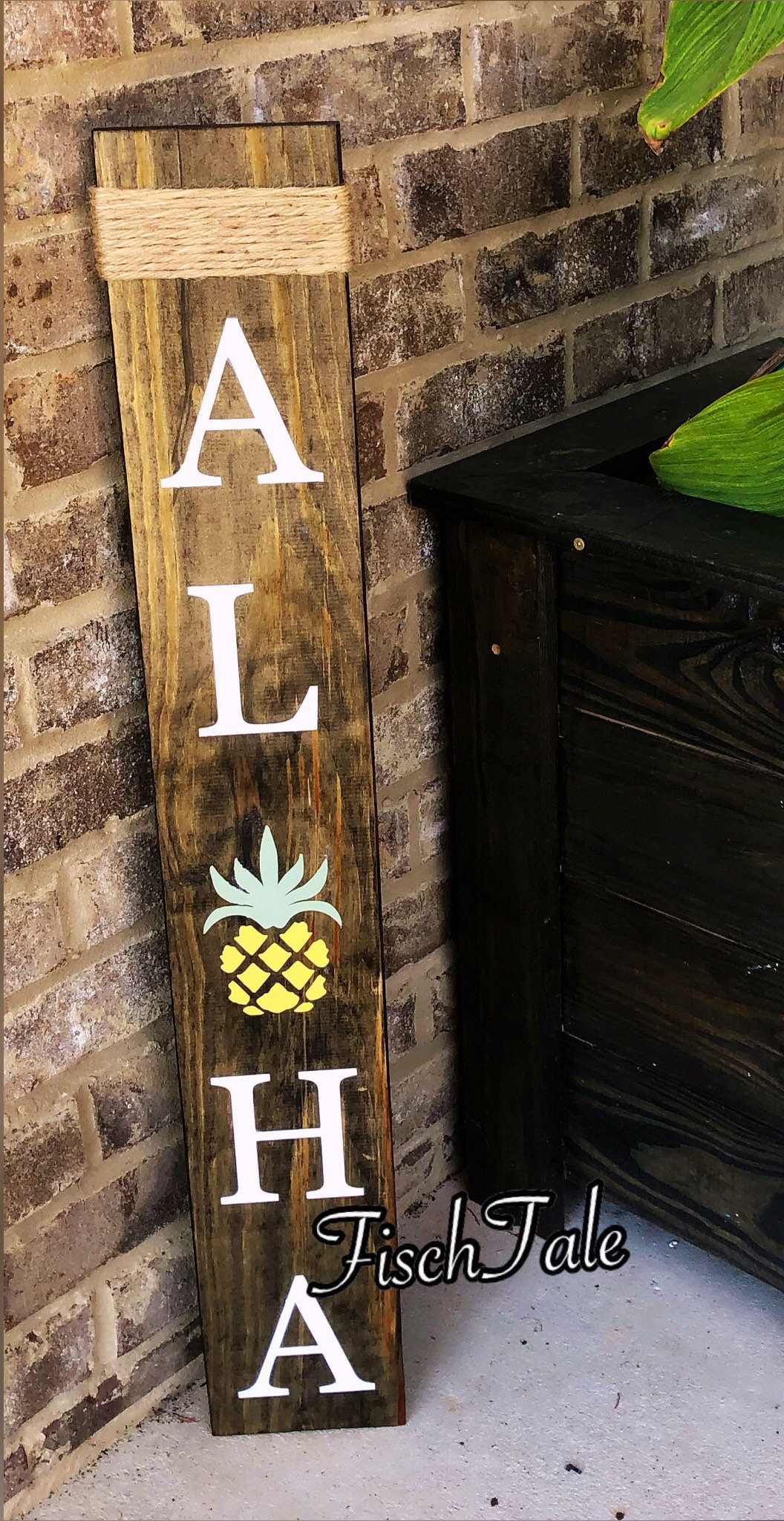 Pineapple Aloha Welcome Sign - Rustic Hawaiian Decor (36