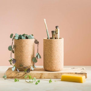 Abeeku Cork Planter