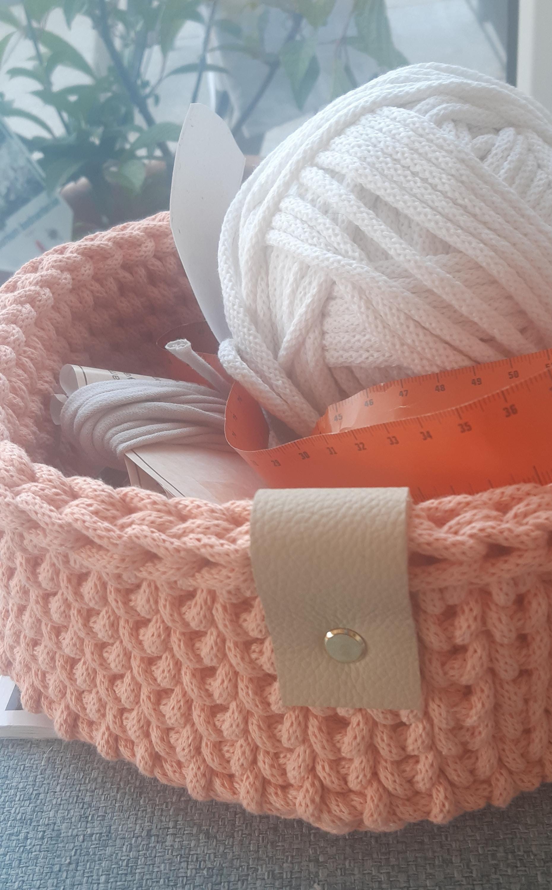 Round Peach Basket