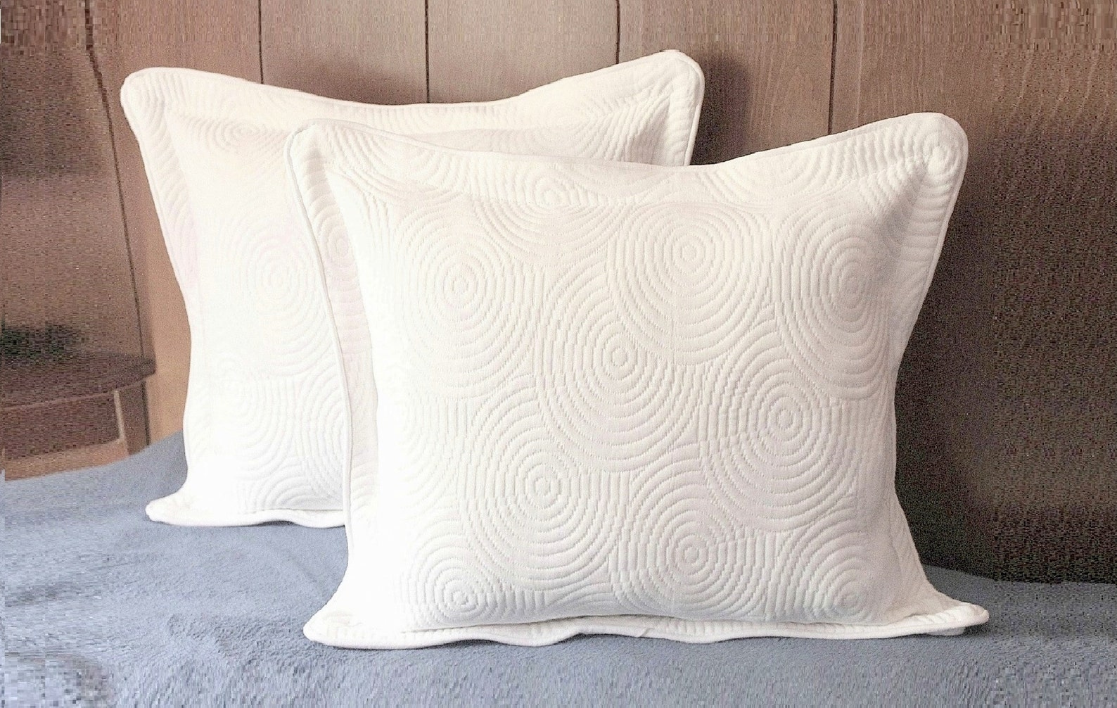 White Matelasse Quilted Pillow Sham Geometric Scallop Etsy