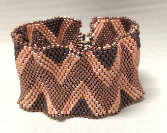 Zigzag stile bracelets (six variations)