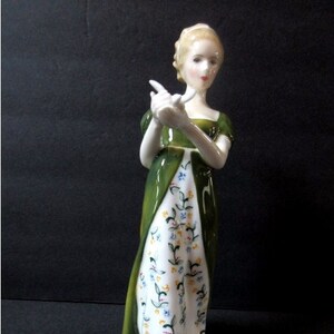 Royal Doulton Veneta  HN 2722   8" tall  Mint Condition, no chips, scratches, repairs or crazing