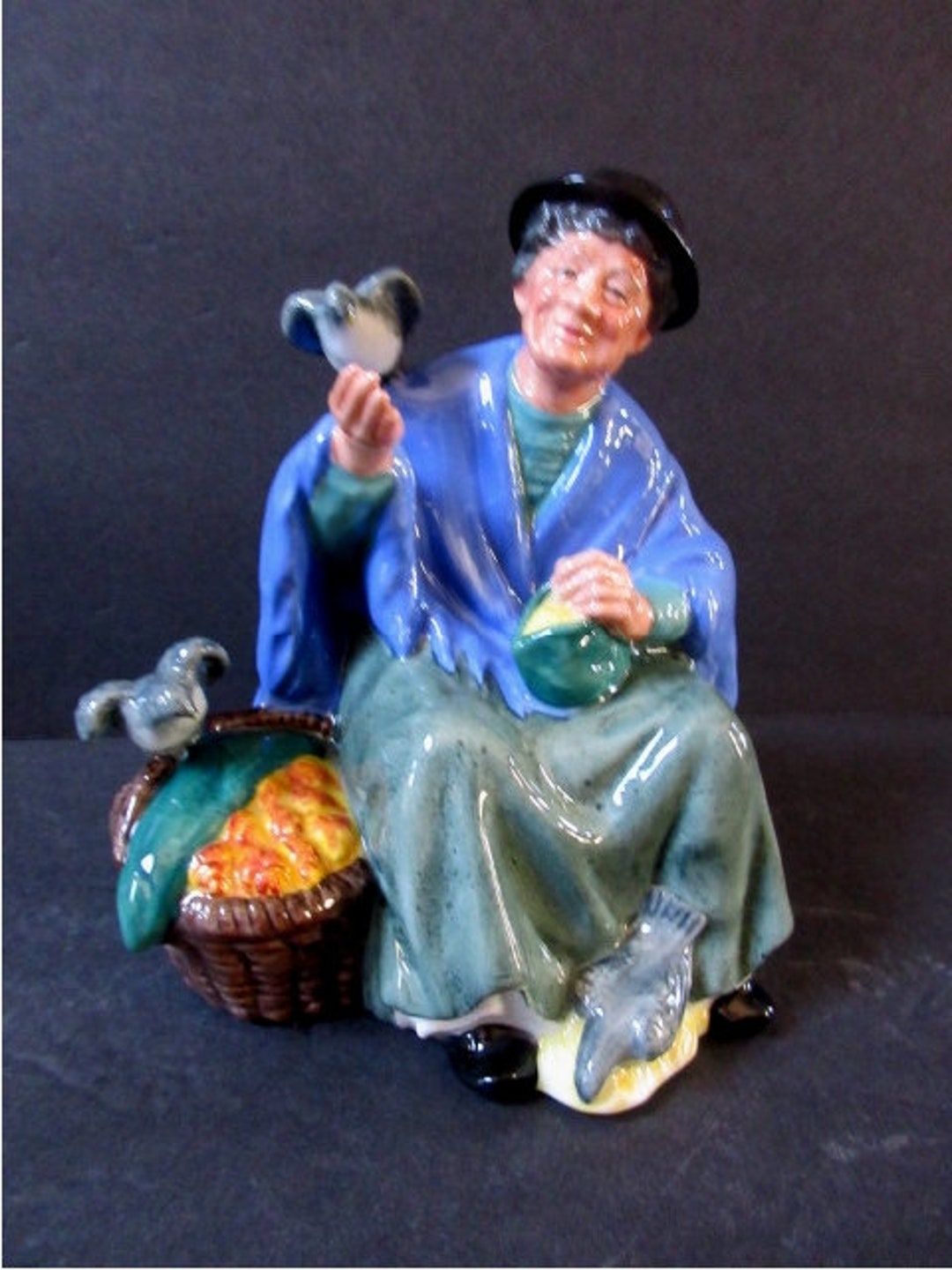 Royal Doulton Tuppence A Bag HN 2320 51/2 Tall Mint Condition, No